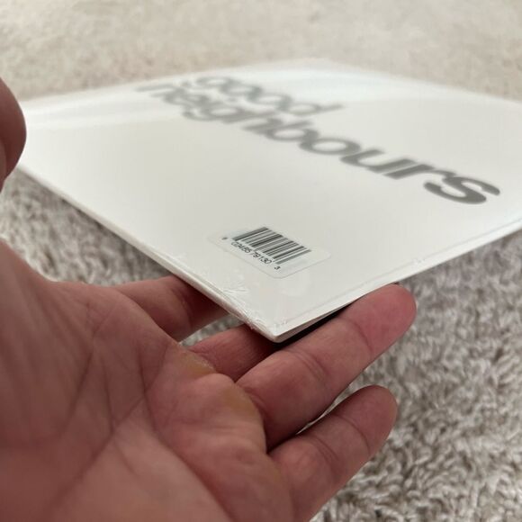 Good Neighbours EP Limited Edition yellow 12" Vinyl EP +signed art card - Picture 3 of 7